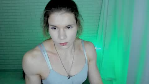 Snapshot of lisa_ree_ chatting on January 23, 2025, 12:19 pm lisa online show from January 23, 2025, 12:19 pm