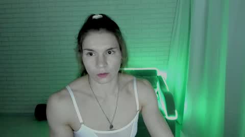 Snapshot of lisa_ree_ chatting on February 5, 2025, 7:53 pm lisa online show from February 5, 2025, 7:53 pm