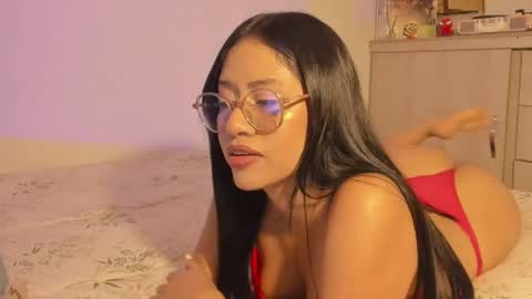 Snapshot of lisa_t08 chatting on April 18, 2026, 1:20 am Lisa Thompson online show from April 18, 2026, 1:20 am