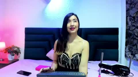 Snapshot of lisa_white_ chatting on August 2, 2026, 9:02 pm lisa white online show from August 2, 2026, 9:02 pm