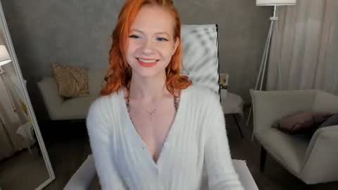 Snapshot of lisaaris chatting on June 19, 2026, 9:29 pm Lisa Aris online show from June 19, 2026, 9:29 pm