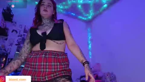 lisacasandra online show from February 12, 2026, 12:27 am