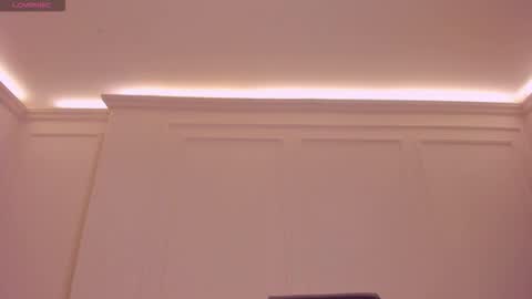 Lisa  Flowers online show from March 4, 2026, 11:05 am