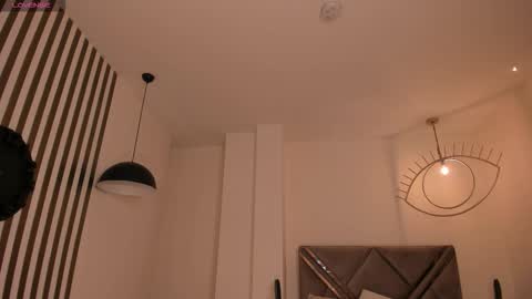 Lisa  Flowers online show from March 24, 2026, 11:04 am