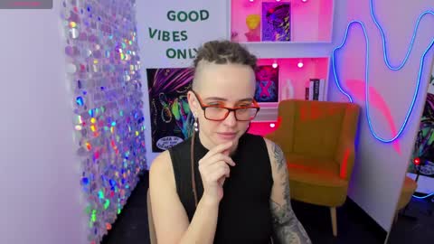 Lisa online show from April 3, 2026, 5:38 am