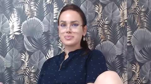 Lisa Grand online show from September 17, 2025, 2:19 pm