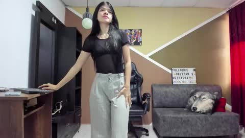 Snapshot of lisagray_1 chatting on March 27, 2026, 7:35 pm Lisa Gray Independent Model online show from March 27, 2026, 7:35 pm