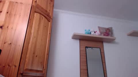 Lisaskybaby online show from November 3, 2025, 10:16 am