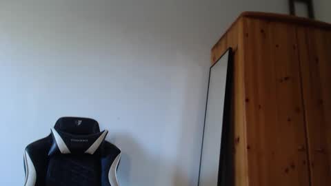 Snapshot of lisaskybaby chatting on April 11, 2026, 7:13 am Lisaskybaby online show from April 11, 2026, 7:13 am