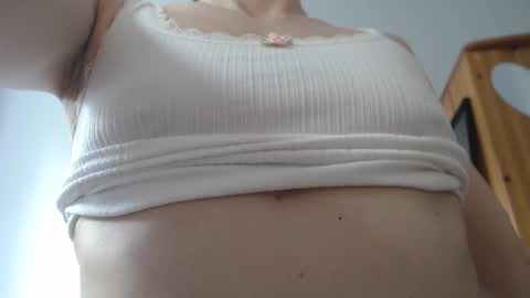 Lisaskybaby online show from June 10, 2026, 6:56 am