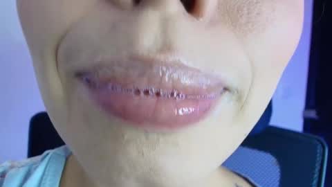 Snapshot of lisbet_21x chatting on February 24, 2026, 8:29 pm Lisbet online show from February 24, 2026, 8:29 pm