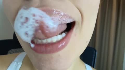 Snapshot of lisbet_21x chatting on March 22, 2026, 2:20 pm Lisbet online show from March 22, 2026, 2:20 pm