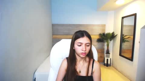 Liseth Fox online show from December 19, 2024, 7:40 pm