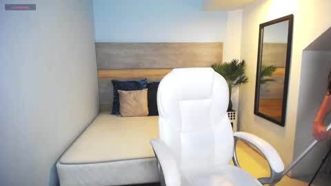 Liseth Fox online show from February 5, 2025, 1:37 am