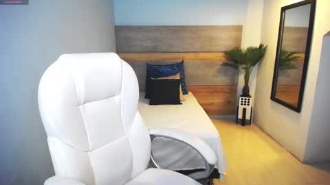 Liseth Fox online show from February 7, 2025, 10:52 pm