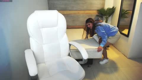 Liseth Fox online show from February 8, 2025, 12:17 pm