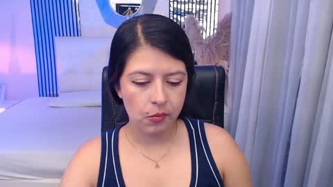 Andrea online show from May 6, 2026, 3:46 am