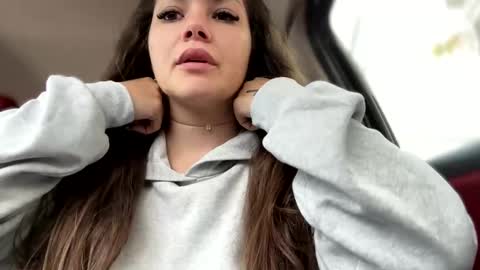 Lissa online show from November 8, 2025, 11:10 am