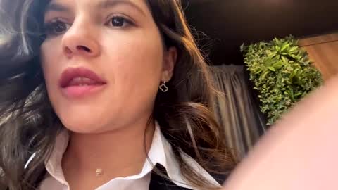 Lissa online show from April 23, 2026, 12:29 pm