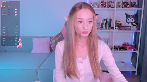 Snapshot of lissa__fox chatting on September 15, 2025, 12:49 pm lissa online show from September 15, 2025, 12:49 pm