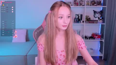 Snapshot of lissa__fox chatting on September 18, 2025, 1:46 pm lissa online show from September 18, 2025, 1:46 pm