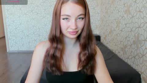 Snapshot of lissa_cristal_ chatting on October 14, 2025, 7:09 am lissa_cristal_ online show from October 14, 2025, 7:09 am