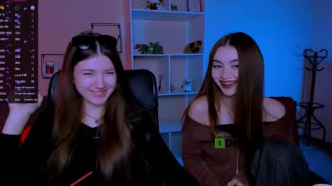 Snapshot of lissa_night chatting on October 12, 2025, 8:35 am lissa_night online show from October 12, 2025, 8:35 am