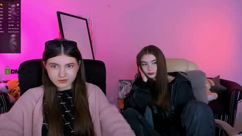Snapshot of lissa_night chatting on October 19, 2025, 8:37 am lissa_night online show from October 19, 2025, 8:37 am