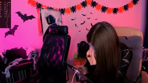 Snapshot of lissa_night chatting on October 21, 2025, 7:36 pm lissa_night online show from October 21, 2025, 7:36 pm