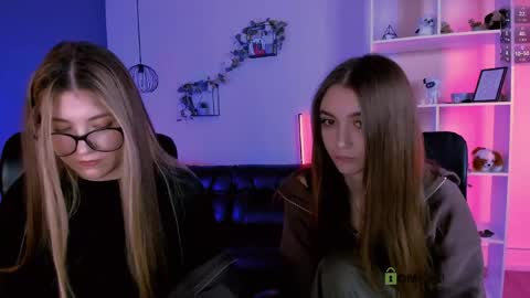 lissa_night online show from May 3, 2026, 7:31 pm