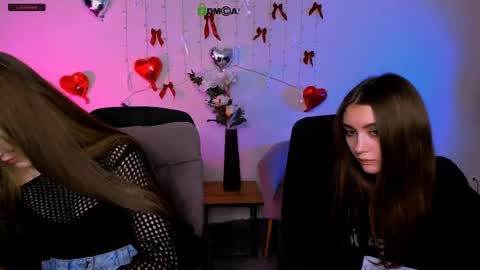 lissa_night online show from May 6, 2026, 8:03 pm