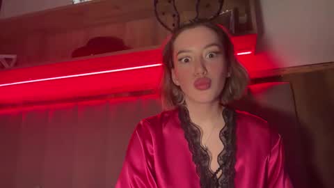 lissabet_li online show from February 6, 2026, 10:02 pm