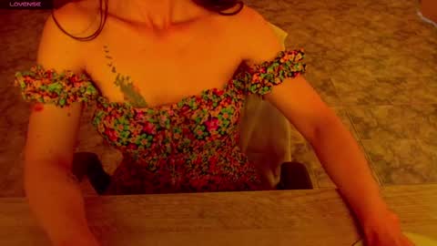 Snapshot of lisstaylor chatting on September 25, 2025, 4:00 pm Liss online show from September 25, 2025, 4:00 pm