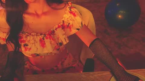 Liss online show from December 20, 2025, 3:35 am