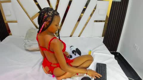 Ashley online show from March 7, 2025, 9:38 pm