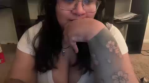 Snapshot of littldeath chatting on October 10, 2025, 7:29 am littldeath online show from October 10, 2025, 7:29 am