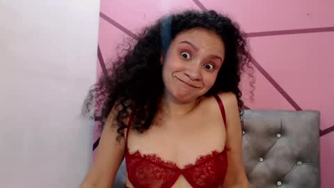 little18doll online show from April 28, 2026, 9:09 pm