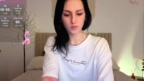 Molly online show from June 11, 2026, 8:29 pm
