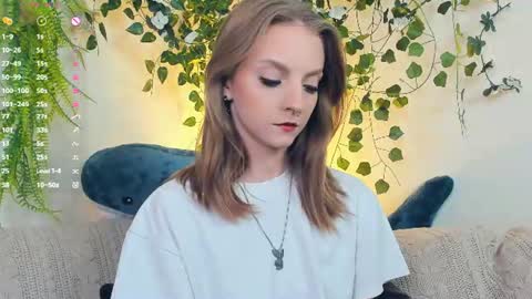 Snapshot of little__caprice chatting on July 1, 2026, 7:32 am Bella online show from July 1, 2026, 7:32 am