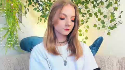 Snapshot of little__caprice chatting on August 7, 2026, 7:21 am Bella online show from August 7, 2026, 7:21 am