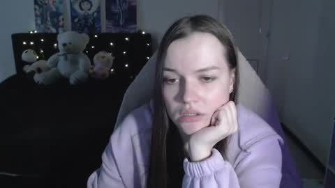 Snapshot of little__flowers chatting on March 26, 2026, 10:54 am little__flowers online show from March 26, 2026, 10:54 am