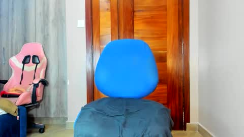 little_africa online show from May 9, 2026, 7:02 am