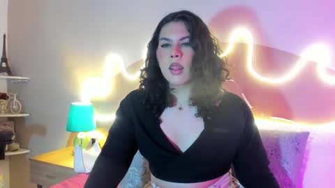 L I T T L E A L L I online show from November 6, 2025, 1:06 am