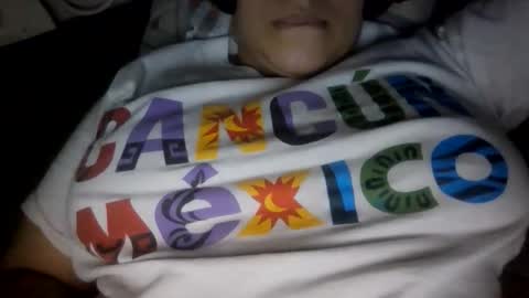 Snapshot of little_anef chatting on May 7, 2026, 5:57 am little_anef online show from May 7, 2026, 5:57 am