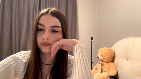 Catherine online show from December 5, 2025, 12:58 pm