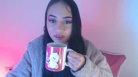 Aliciaparaisss online show from September 27, 2025, 3:22 am