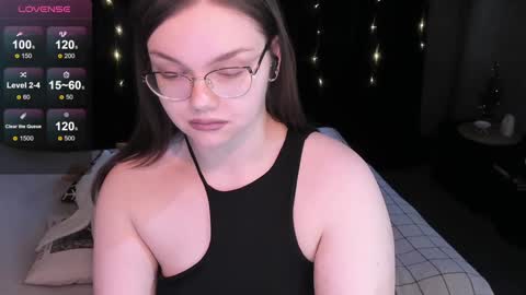 Snapshot of little_bambii_ chatting on December 17, 2024, 11:39 am Eva online show from December 17, 2024, 11:39 am