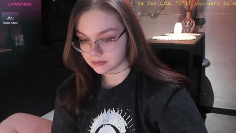 Snapshot of little_bambii_ chatting on January 5, 2025, 4:16 pm Eva online show from January 5, 2025, 4:16 pm