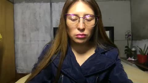 Diablita online show from January 3, 2025, 1:27 am