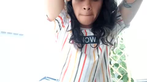 Snapshot of little_doll25 chatting on October 8, 2025, 8:39 pm Succubus Blue online show from October 8, 2025, 8:39 pm